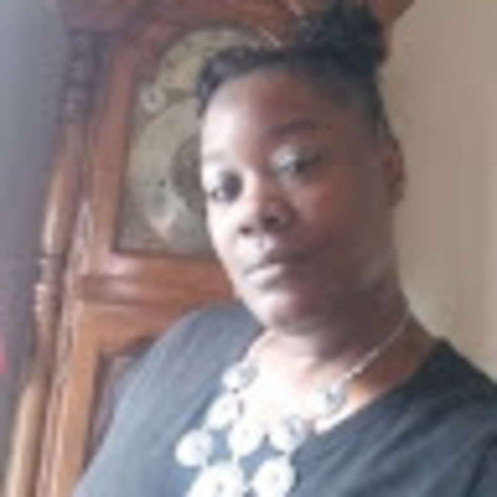 Meet your Posher, Ebony